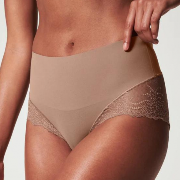 SPANX Undie-tectable Lace Hi-Hipster утягивающие трусы 10