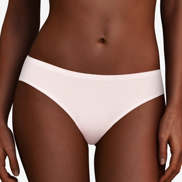 CHANTELLE Soft Stretch seamless bikini panty 32