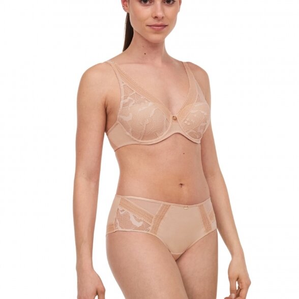 CHANTELLE True Lace plunge spacer rinnahoidja 2