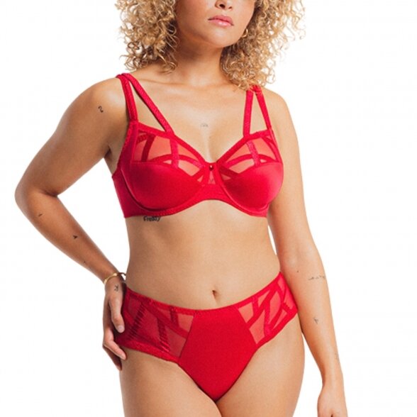 LOUISA BRACQ Serie red bra 3