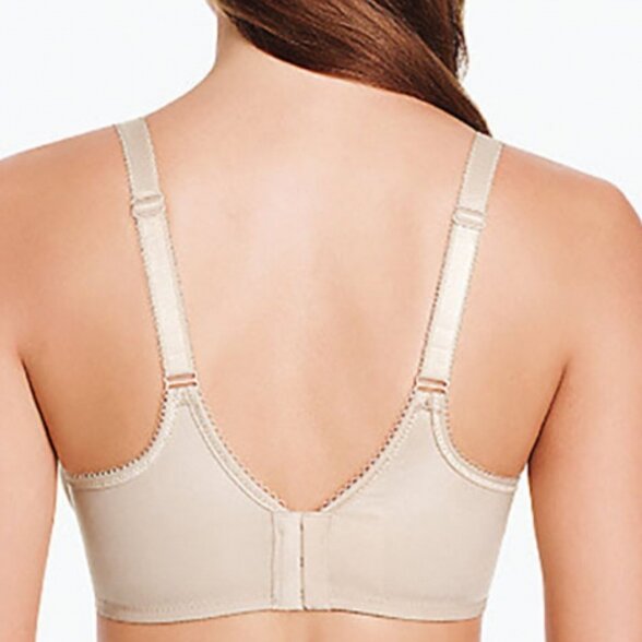 WACOAL Basic Beauty Spacer bra 3